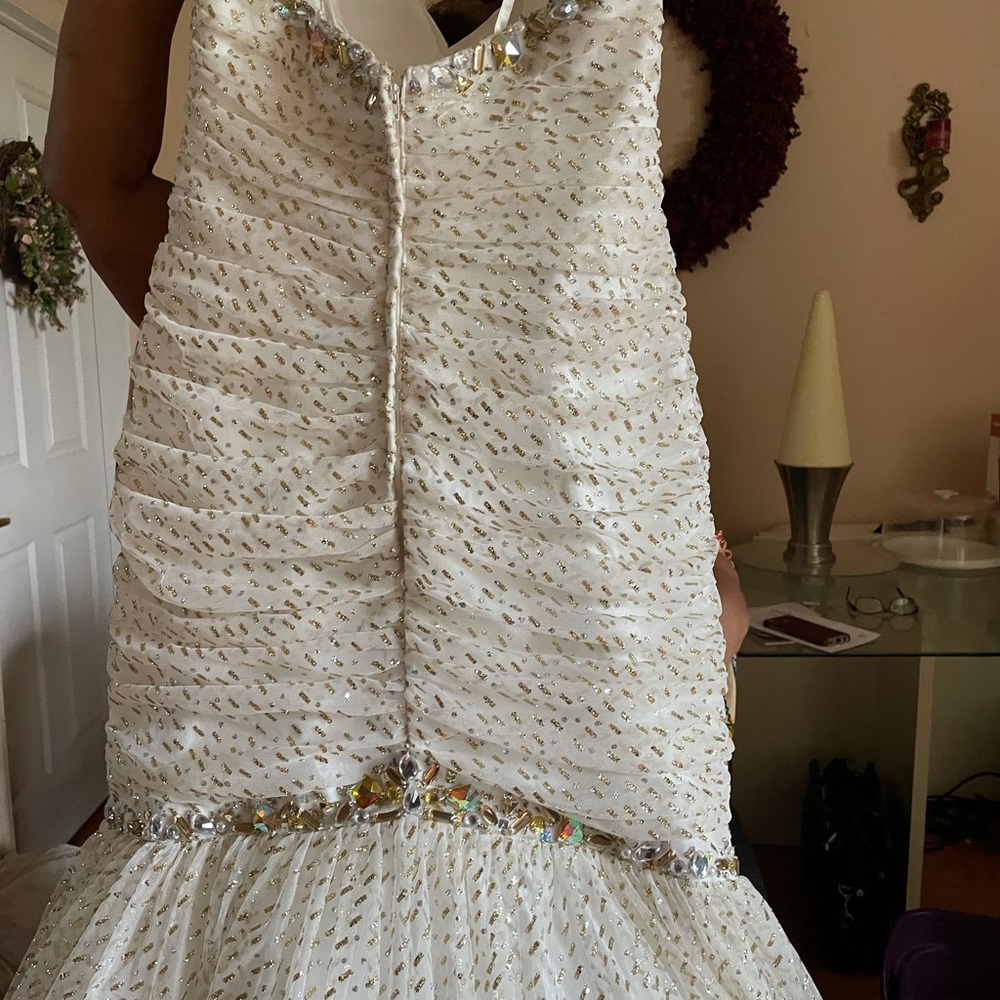 Evening/Prom - Picture 3 of 5